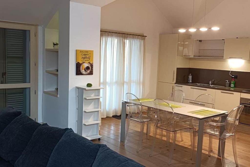 Central Terrace Escape With Jacuzzi Timisoara Bagian luar foto