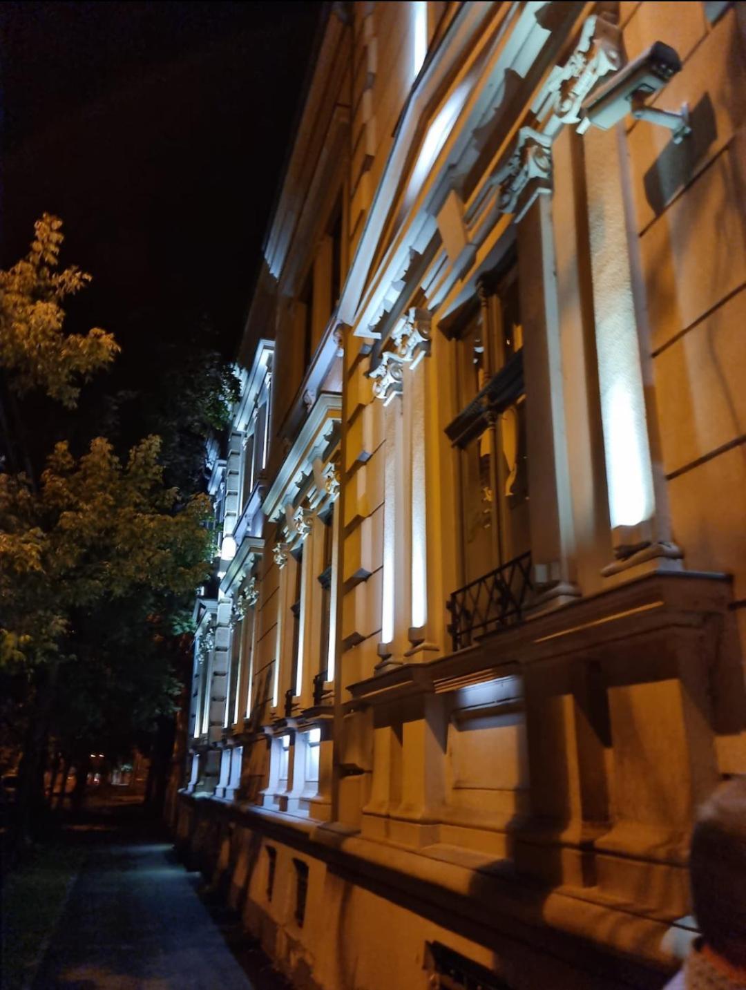Central Terrace Escape With Jacuzzi Timisoara Bagian luar foto